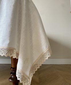 Mantel lino hueso puntilla